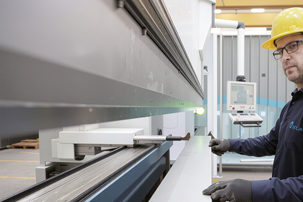 CNC Machining & Fabrication